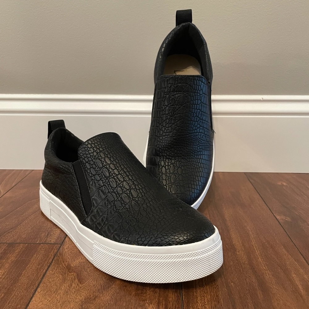 Lulu’s slip-on sneaker - Picture 7 of 7
